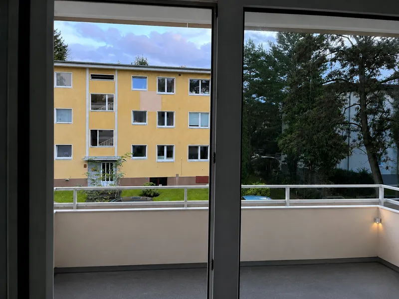 Alltagstaugliche 3-Zimmer-Wohnung mit Balkon in Berlin-Lankwitz — photo 1